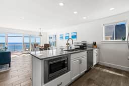 Infinity Beachfront  —  York - Image 4